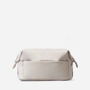 Everlane Catch All Case